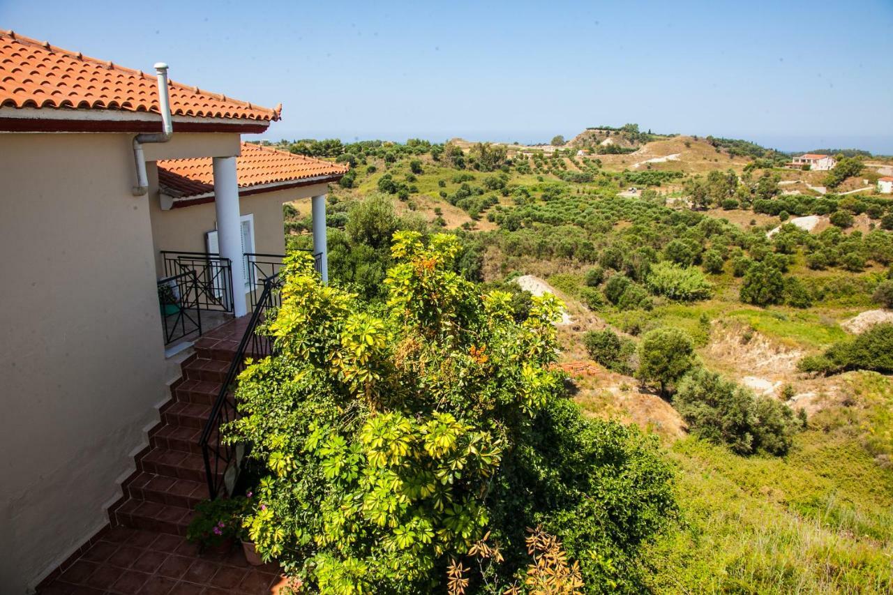 Maspali Apartments Lixouri Dış mekan fotoğraf
